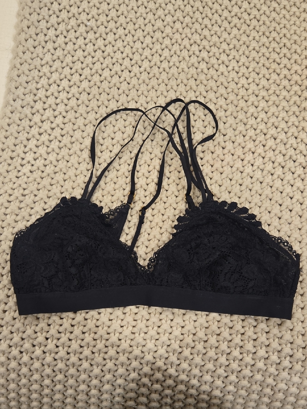 aerie Black Lace Strappy Bralette Size M